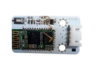 Άσπρη ασύρματη ενότητα Bluetooth για τα έξυπνους τηλέφωνα ή τους υπολογιστές και έλεγχος MBots Arduino